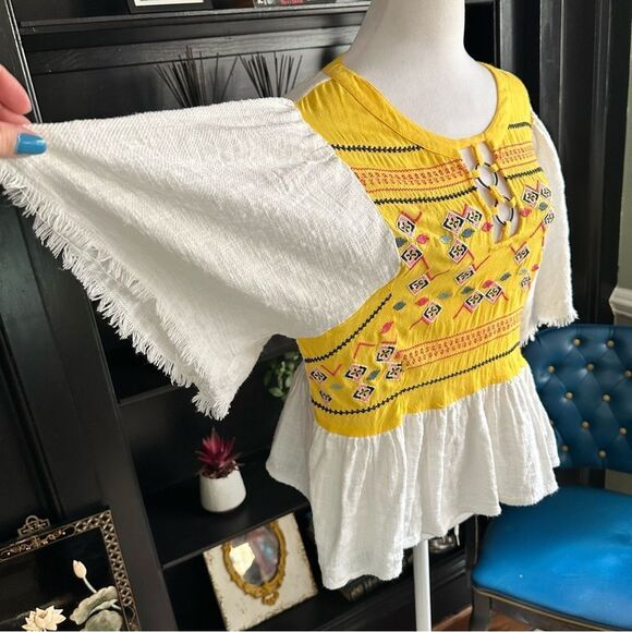 Rocks & Indigo Yellow Embroidered Boho Blouse Size Medium - Picture 5 of 11